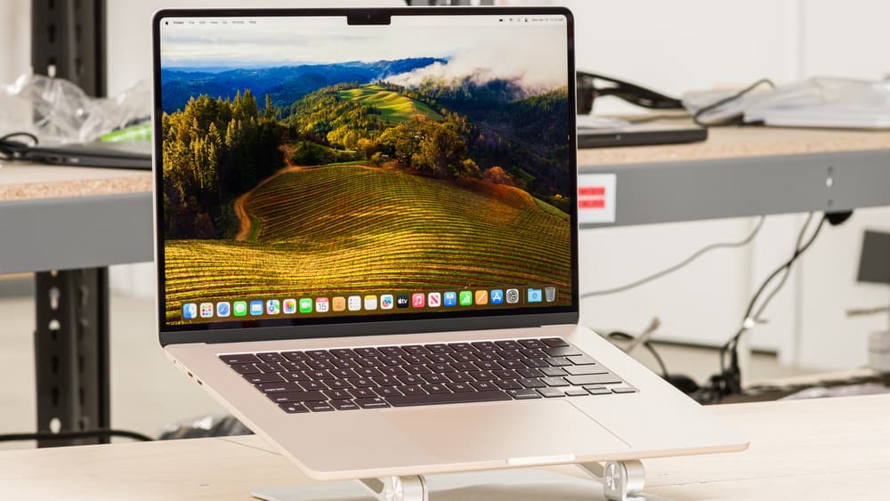 MacBook Air 15" (2024) - M3 Chip Gaming Laptop | Pixlaps Pakistan